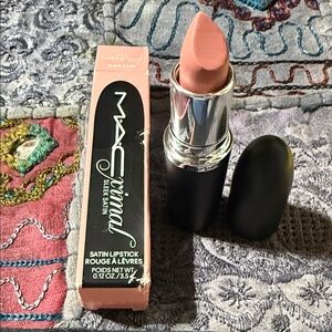 MAC Cosmetics MACximal sleek satin lipstick in Crème Cup
